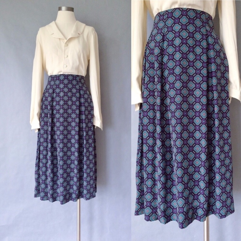 Vintage plaid pleated midi/ maxi skirt